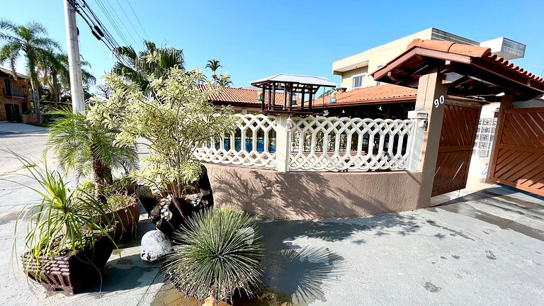 Praia/Piscina com Hidro/Sinuca 200 mts da praia