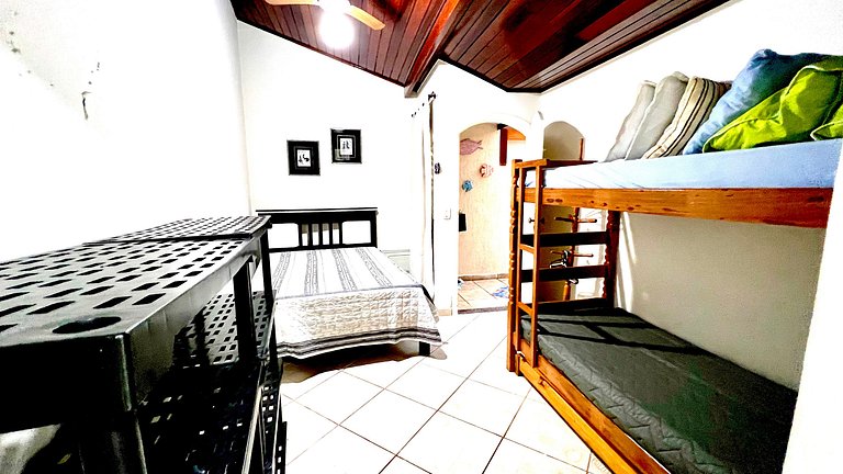 Casa dos Sonhos: Piscina com Hidro ,Sinuca em Cond.