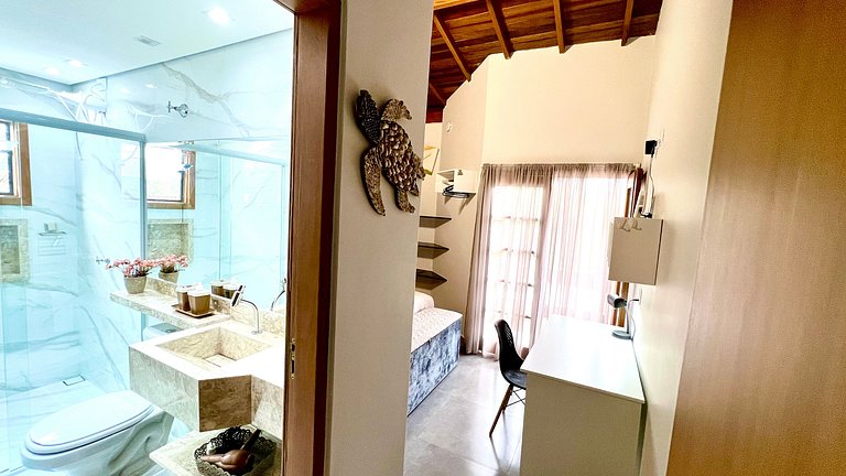 Casa Premium Piscina privativa e Hidro em Cond