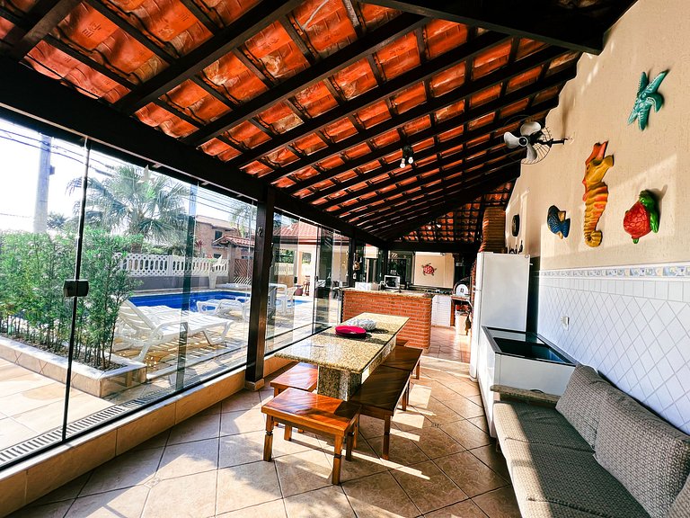 300 MTS Praia +Piscina +Hidro +Ar cond +Sinuca