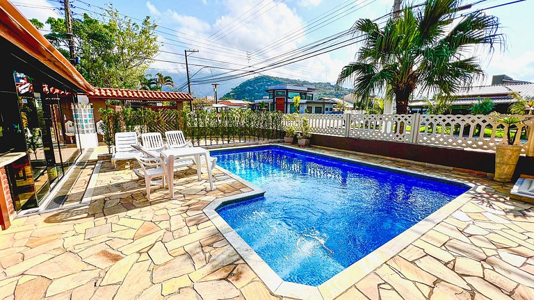 Praia/Piscina com Hidro/Sinuca 200 mts da praia