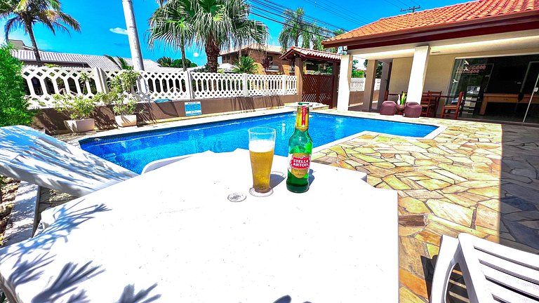 Praia/Piscina com Hidro/Sinuca 200 mts da praia