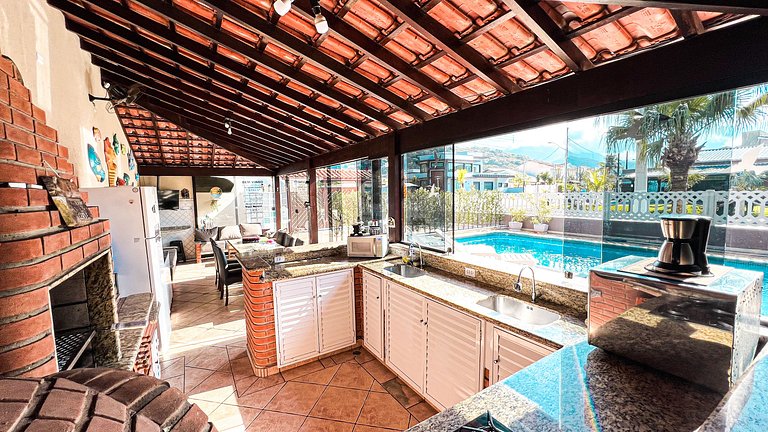 Praia/Piscina com Hidro/Sinuca 200 mts da praia