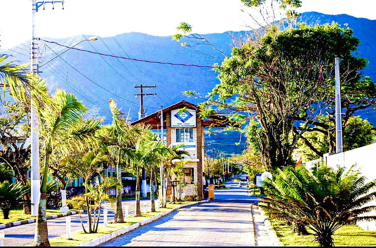 Perto do mar completa com piscina e sinuca