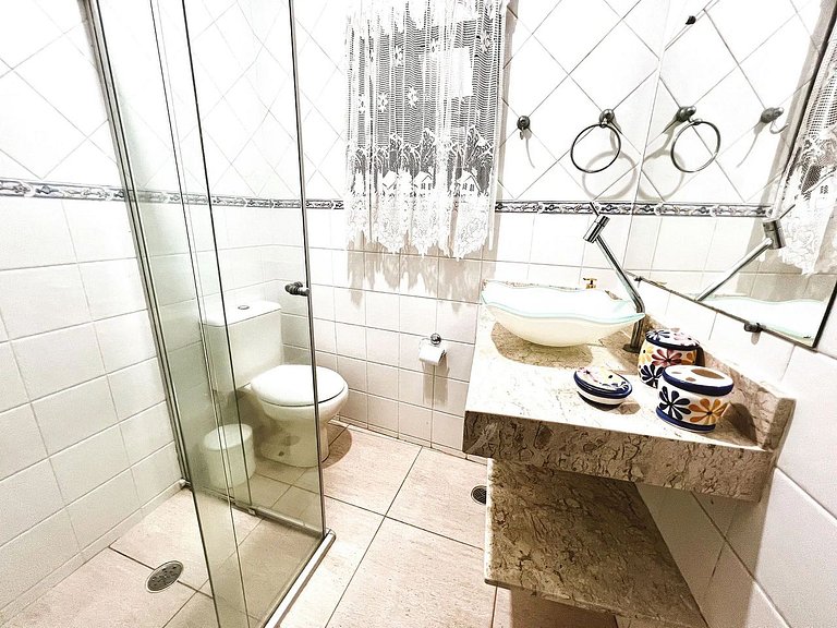 Praia/Piscina com Hidro/Sinuca 200 mts da praia