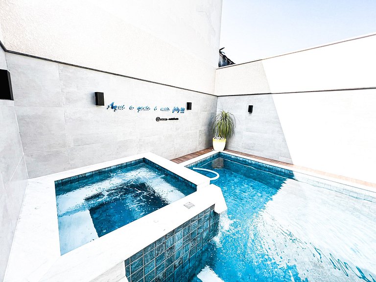 Perto do mar completa com piscina e sinuca