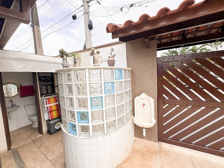 Praia/Piscina com Hidro/Sinuca 200 mts da praia