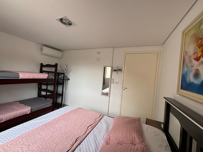 Praia/Piscina com Hidro/Sinuca 200 mts da praia