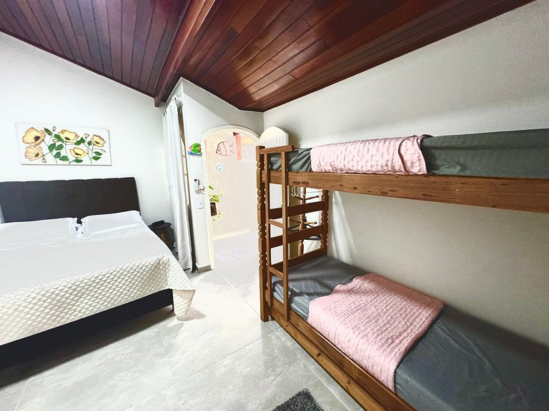 300 MTS Praia +Piscina +Hidro +Ar cond +Sinuca